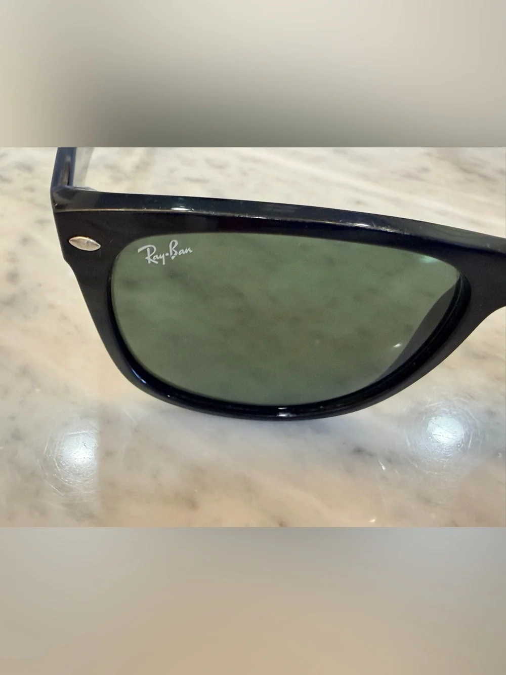 Ray-Ban Wayfarer Classic Sunglasses